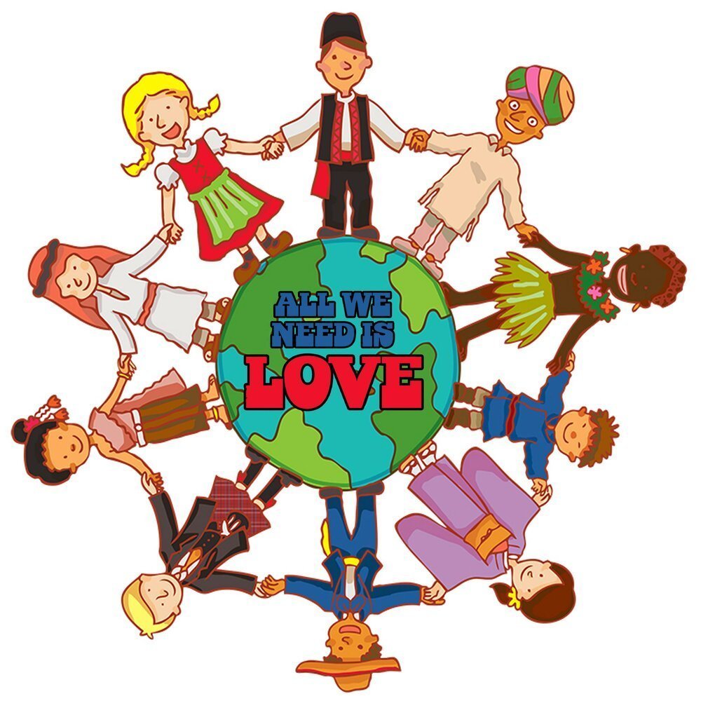 Хоровод людей в национальных костюмах