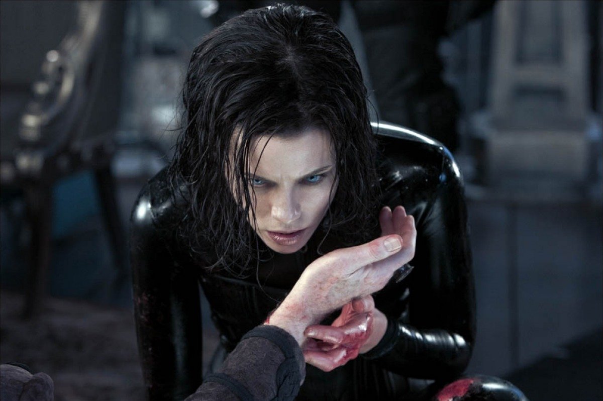 Кейт Бекинсейл другой мир 2