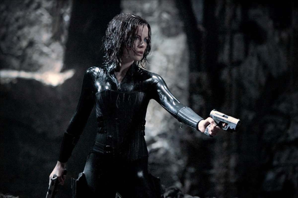 Кейт Бекинсейл другой мир 2016