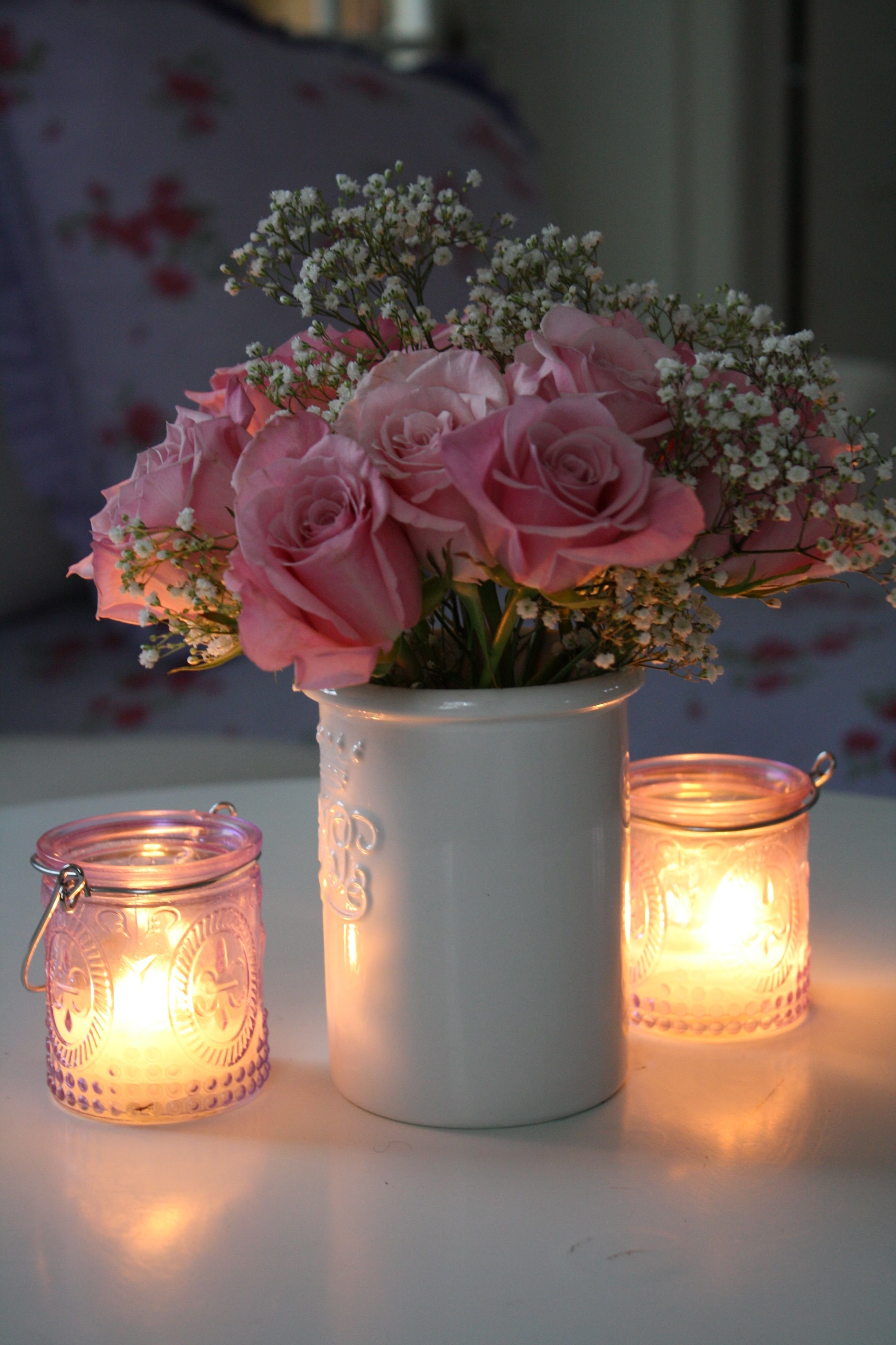 Картинка красивая с добрым вечером нежная. Романтические цветы. Красивые цветы в вазе. Цветы вечер. Вечер красиво.