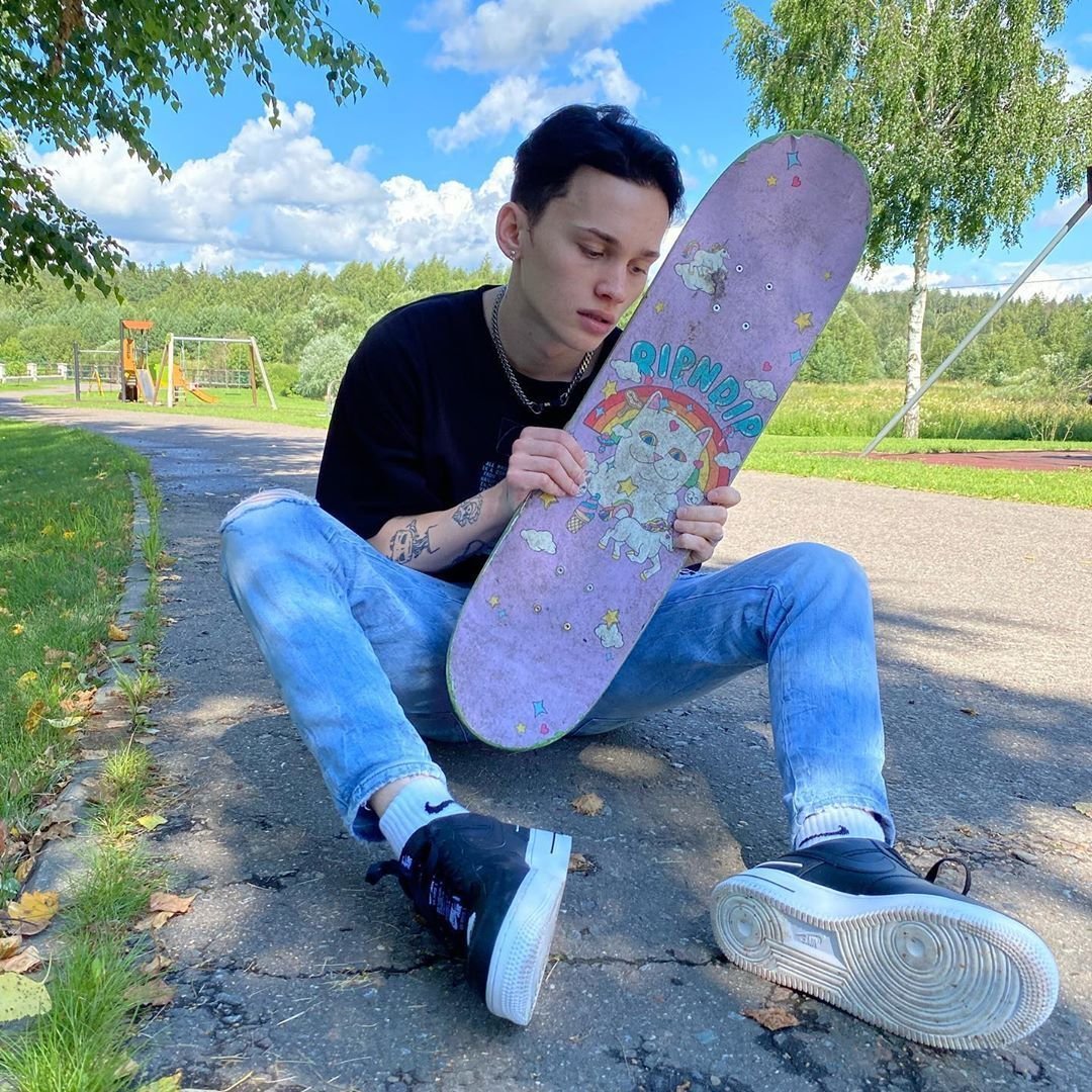 Даня Милохин