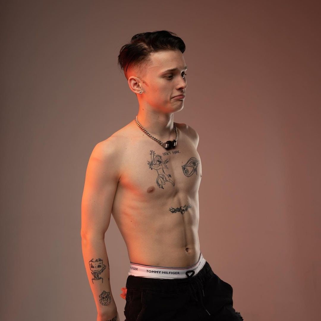 Даня Милохин 2022