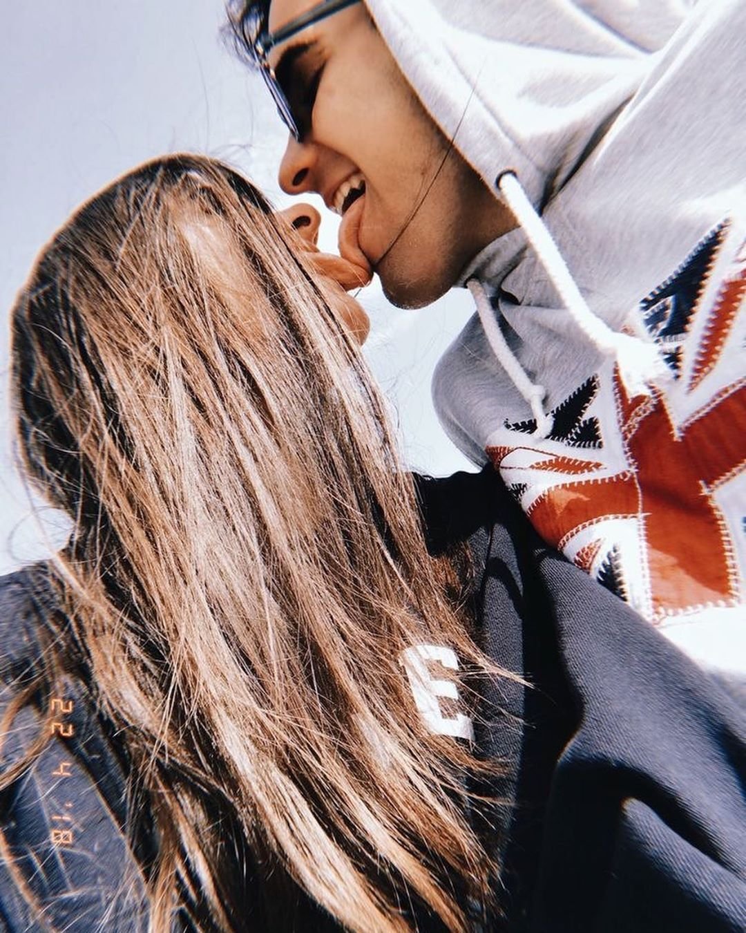 Влюблённые подростки