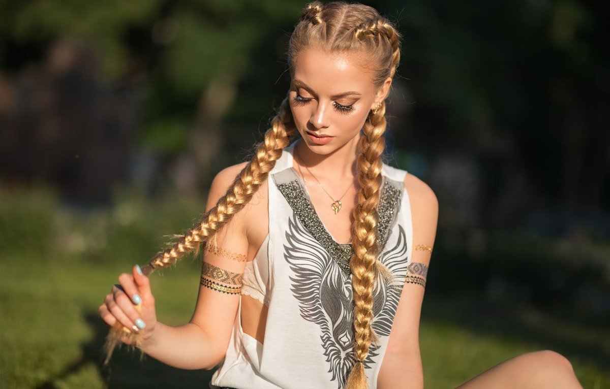 Karina Tikhonovskaya Карина Тихоновская