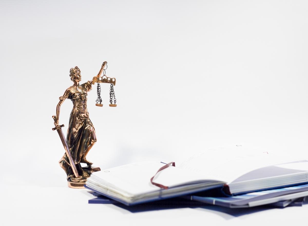 Нужен юрист