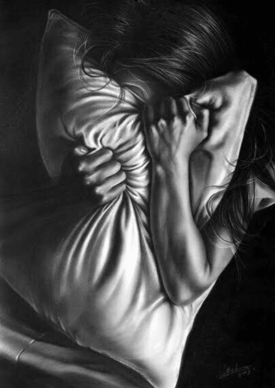 Девушка в слезах