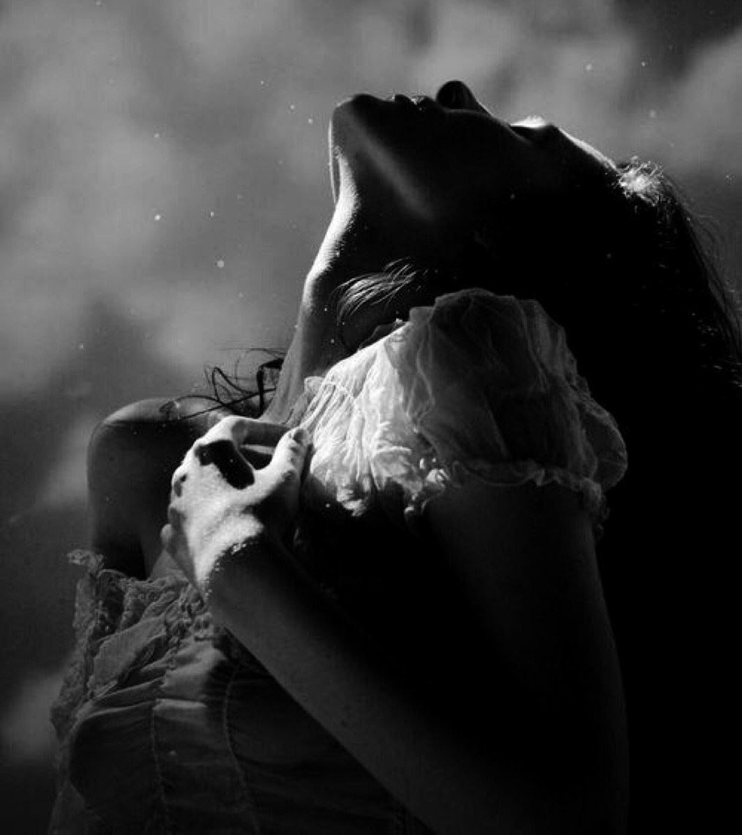 Девушка с разбитым сердцем