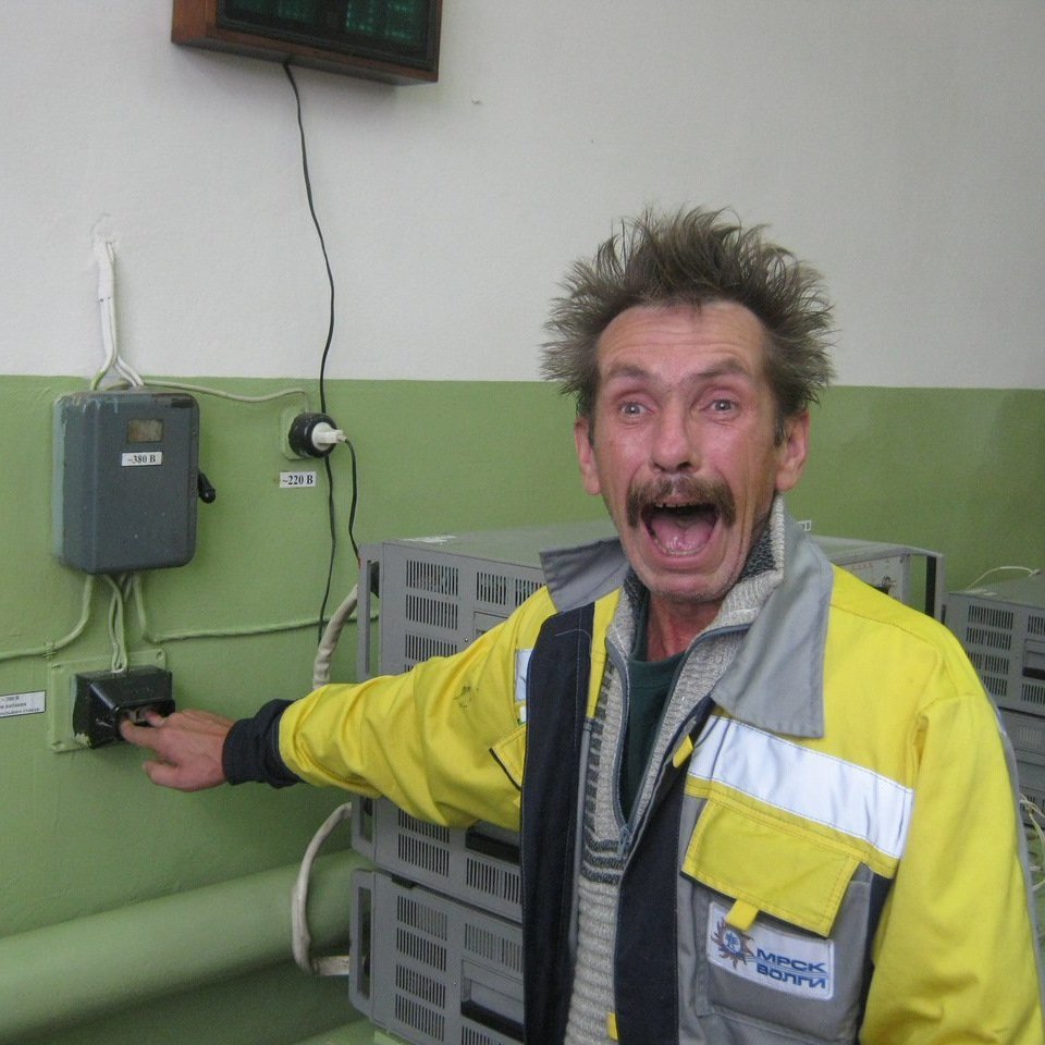 Смешной электрик