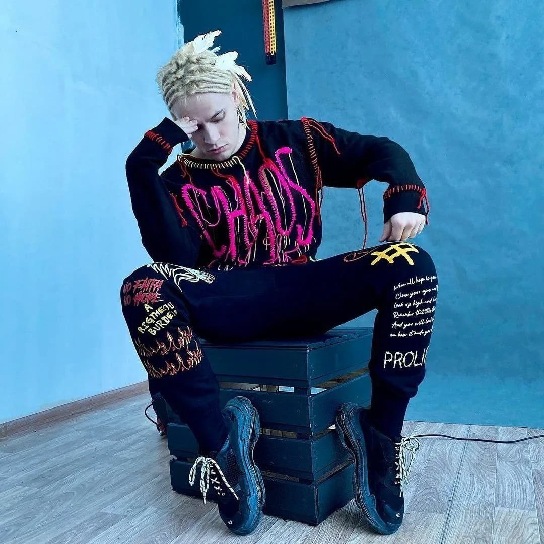 Shaman певец жена