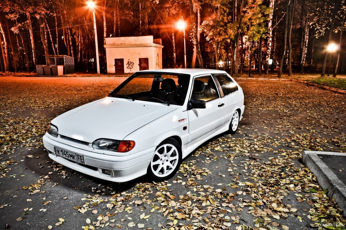 Лада ВАЗ 2113 белая