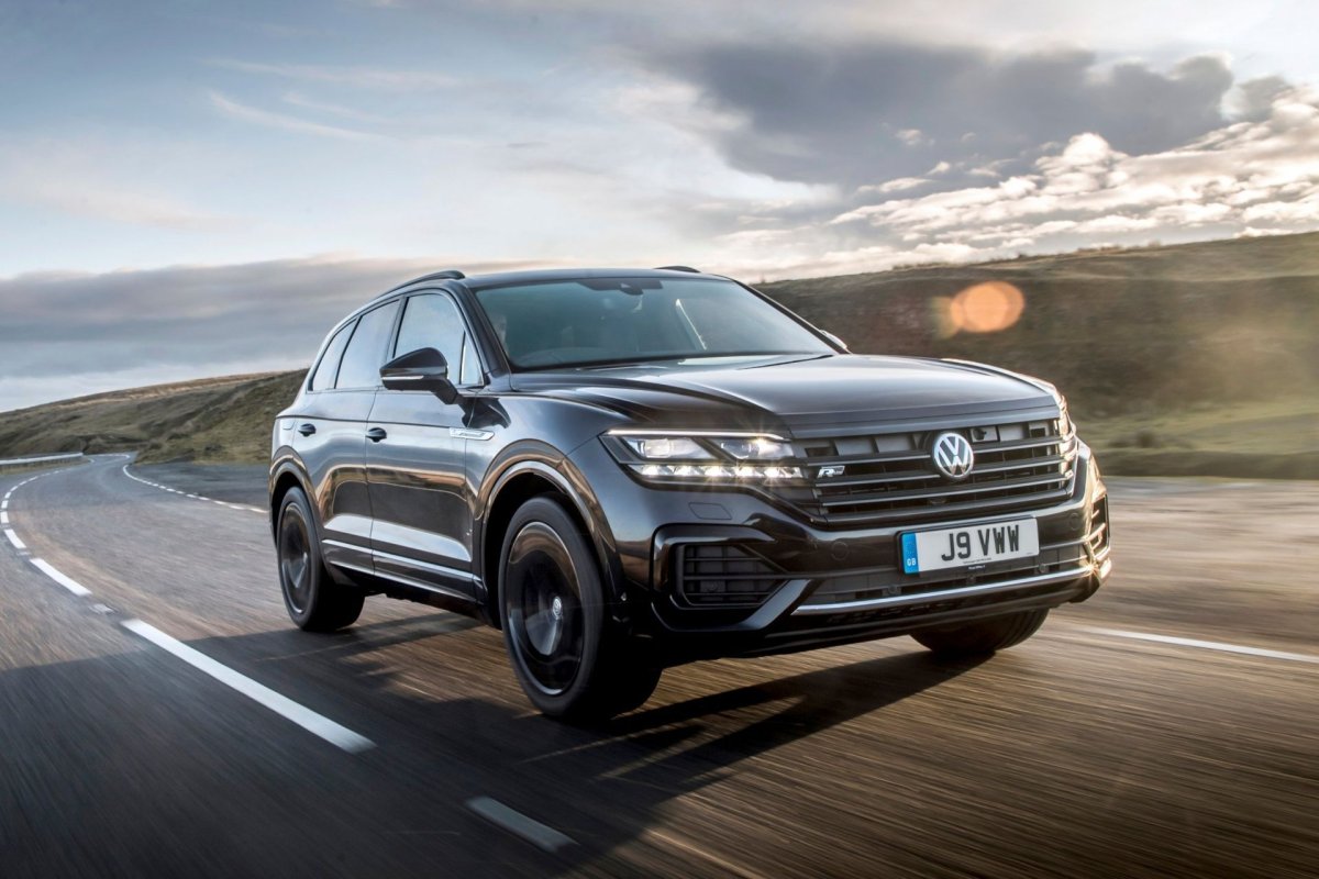 Volkswagen Touareg 2021 r line Black