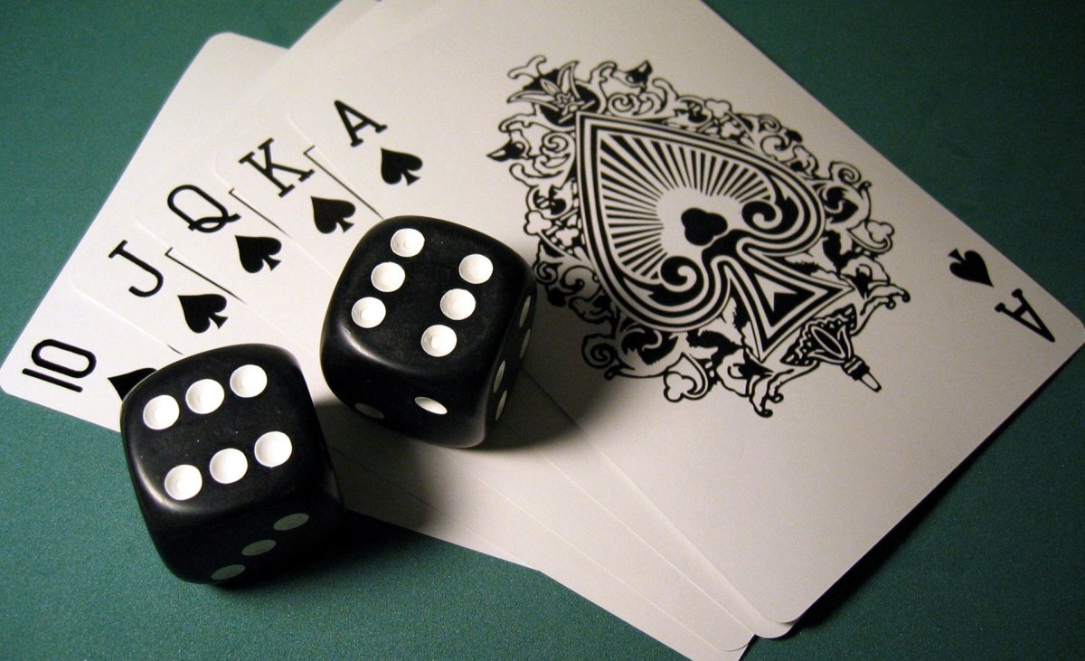 Золотая Игральная кость