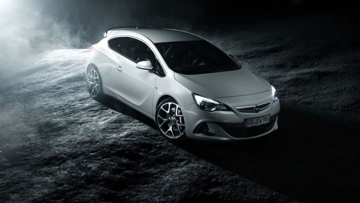Opel Astra j OPC белая обои