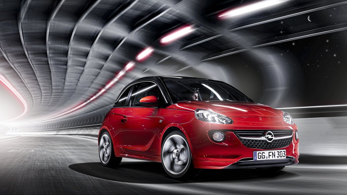 Opel Adam красны
