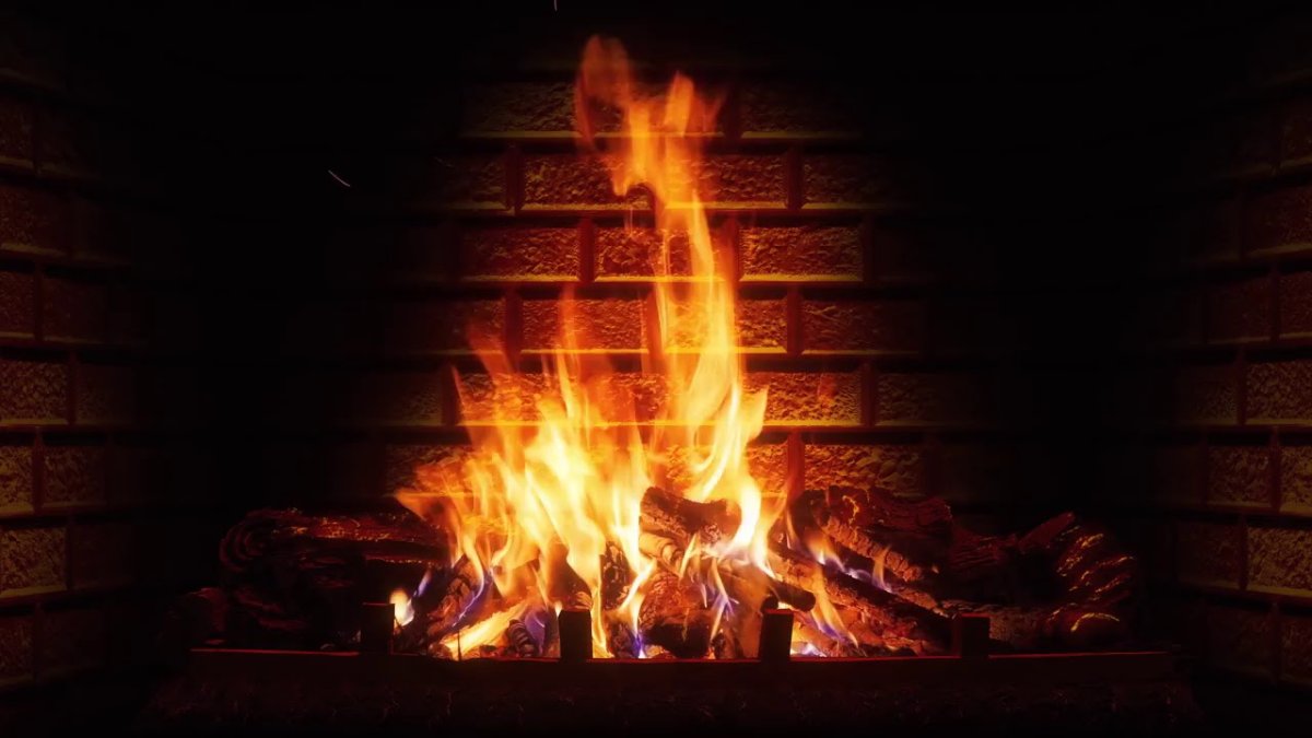 Пламя в камине