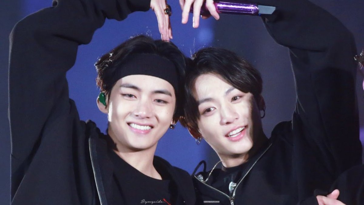 БТС ви и Чонгук 2022