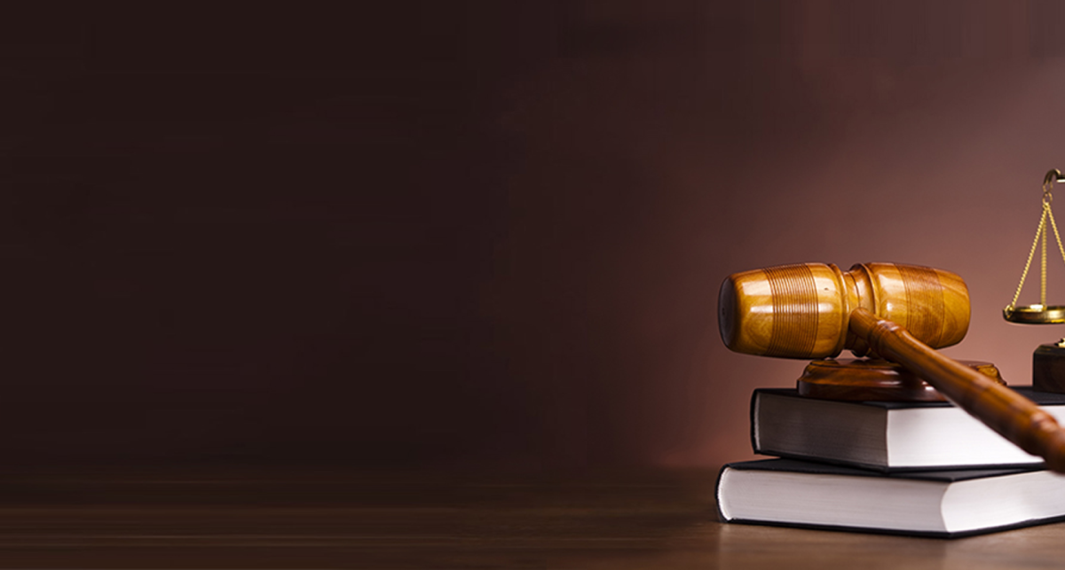 Блокнот на столе