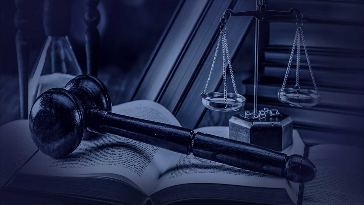 Юрист компании