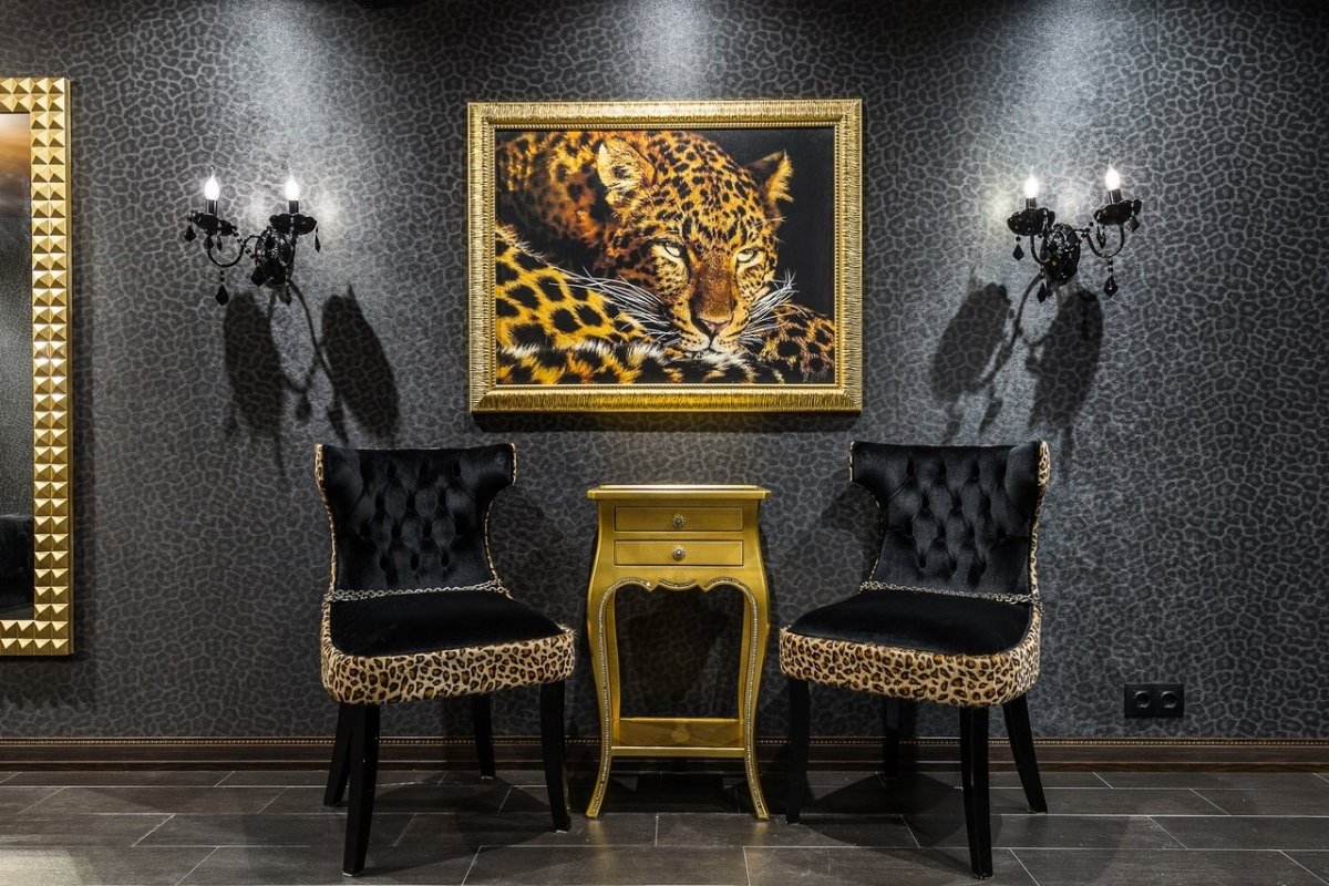 Обои Роберто Кавалли в интерьере