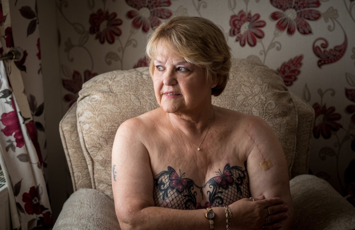 Никола Гриффин, 59 лет