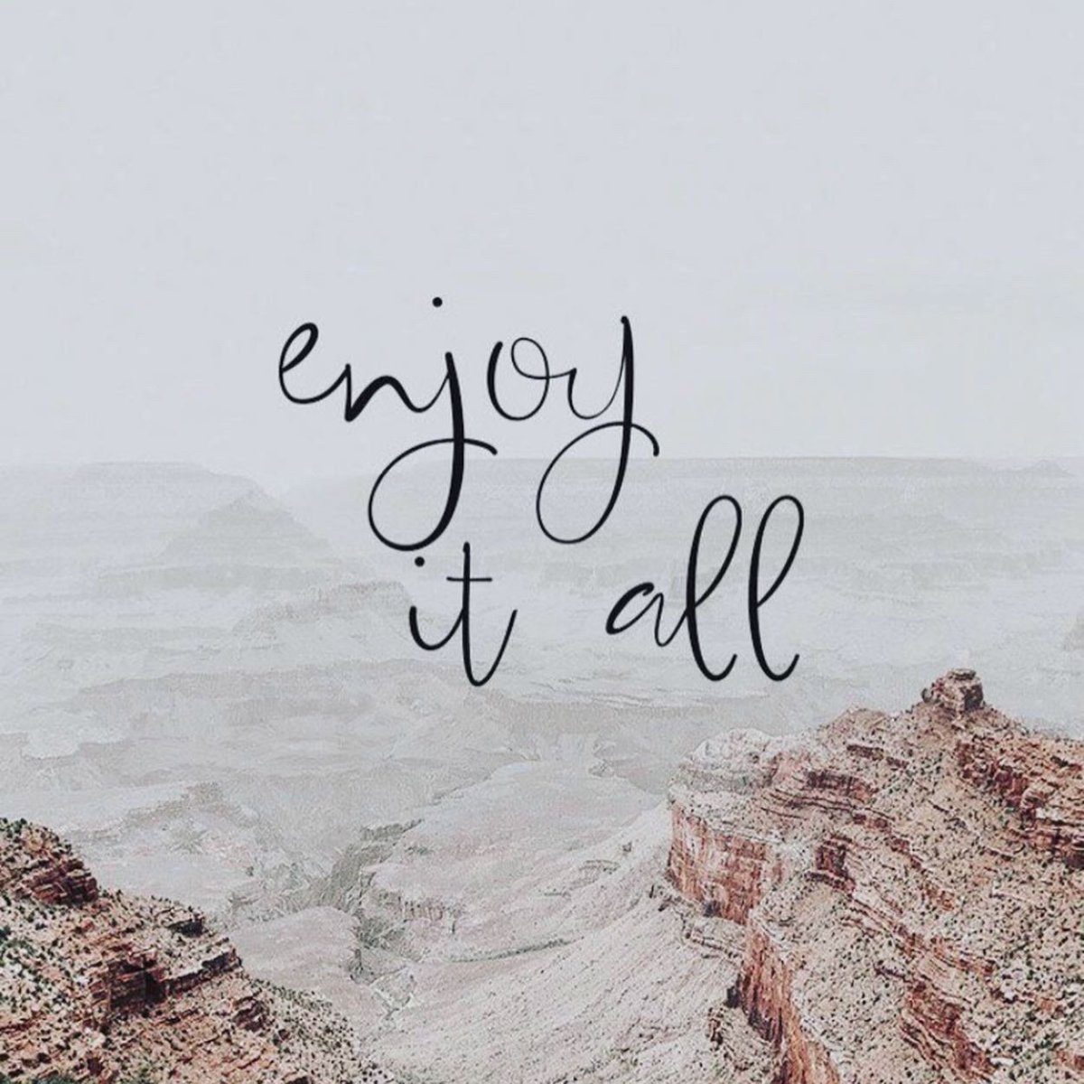 Красивые цитаты на красивом фоне