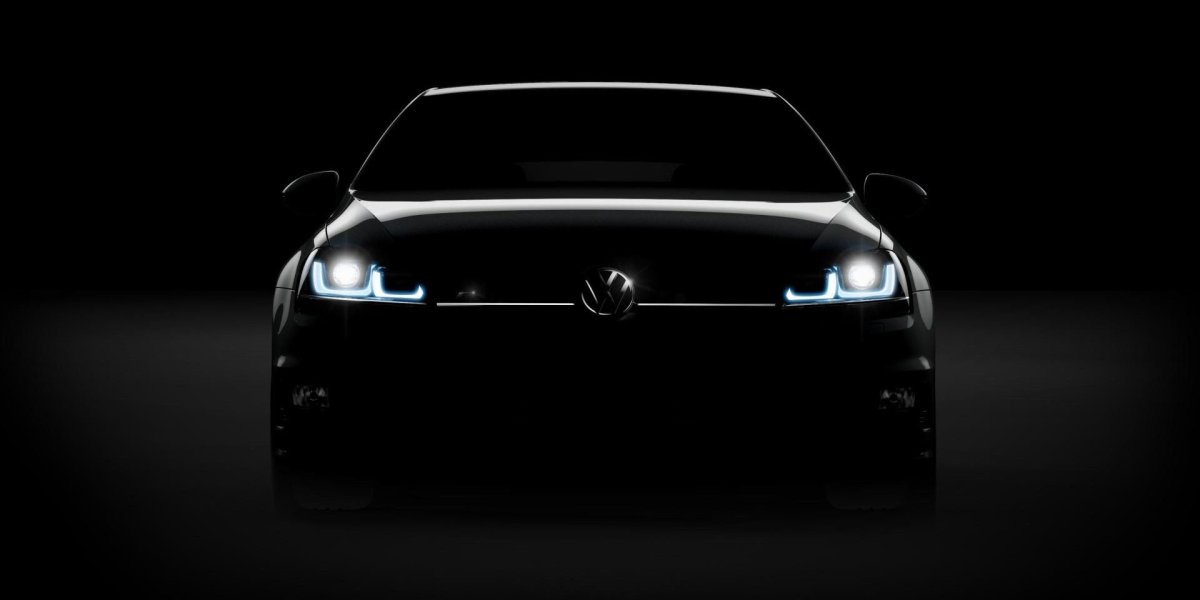 Авто на темном фоне