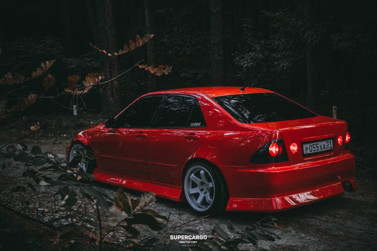 Тойота Альтеза японский Стайлинг