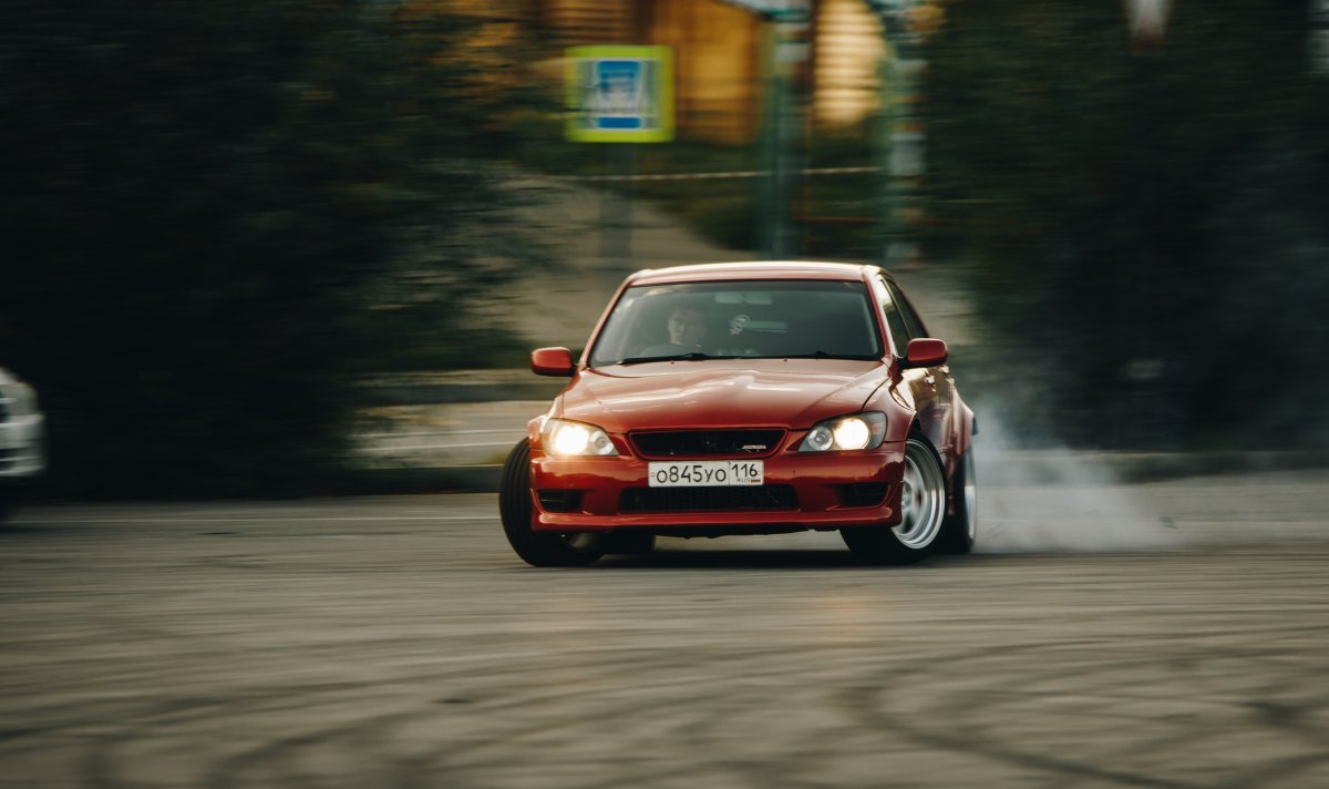 Altezza бернаут