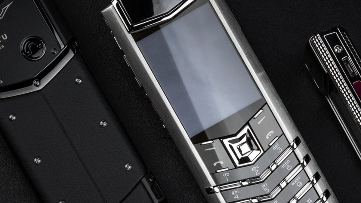 Кнопочный телефон Vertu 2022