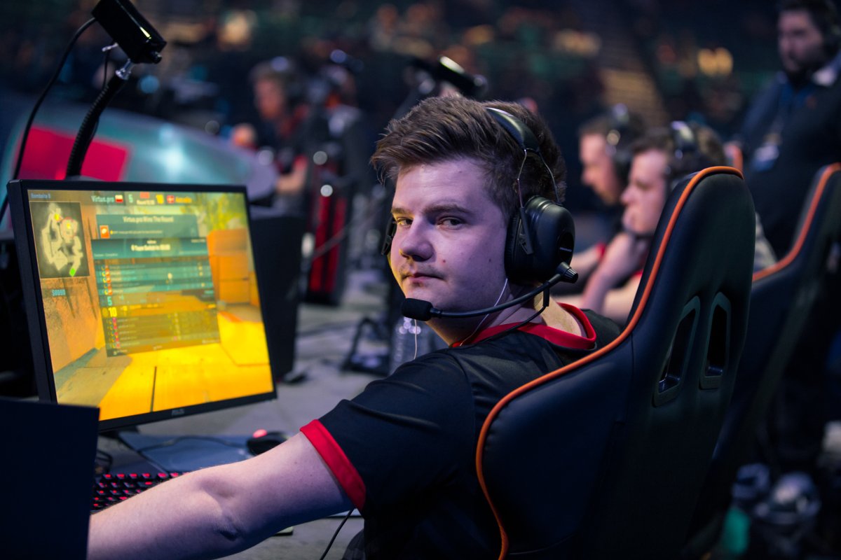 Киберспортсменки дота 2