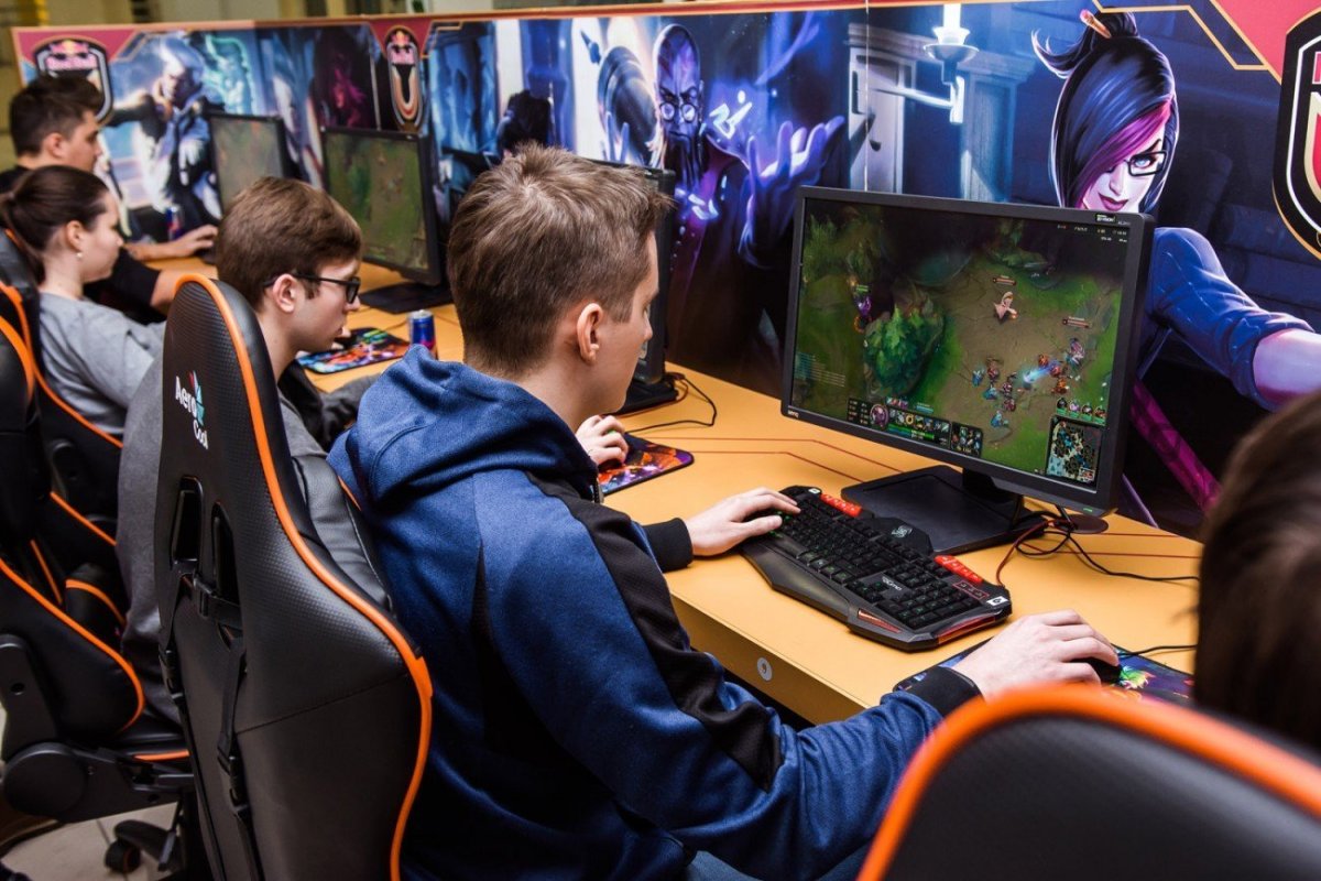 League of Legends турнир