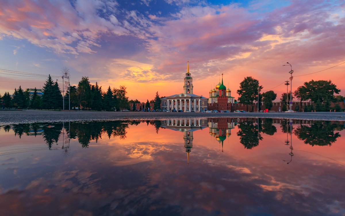Памятник Левше в Туле Ликерка