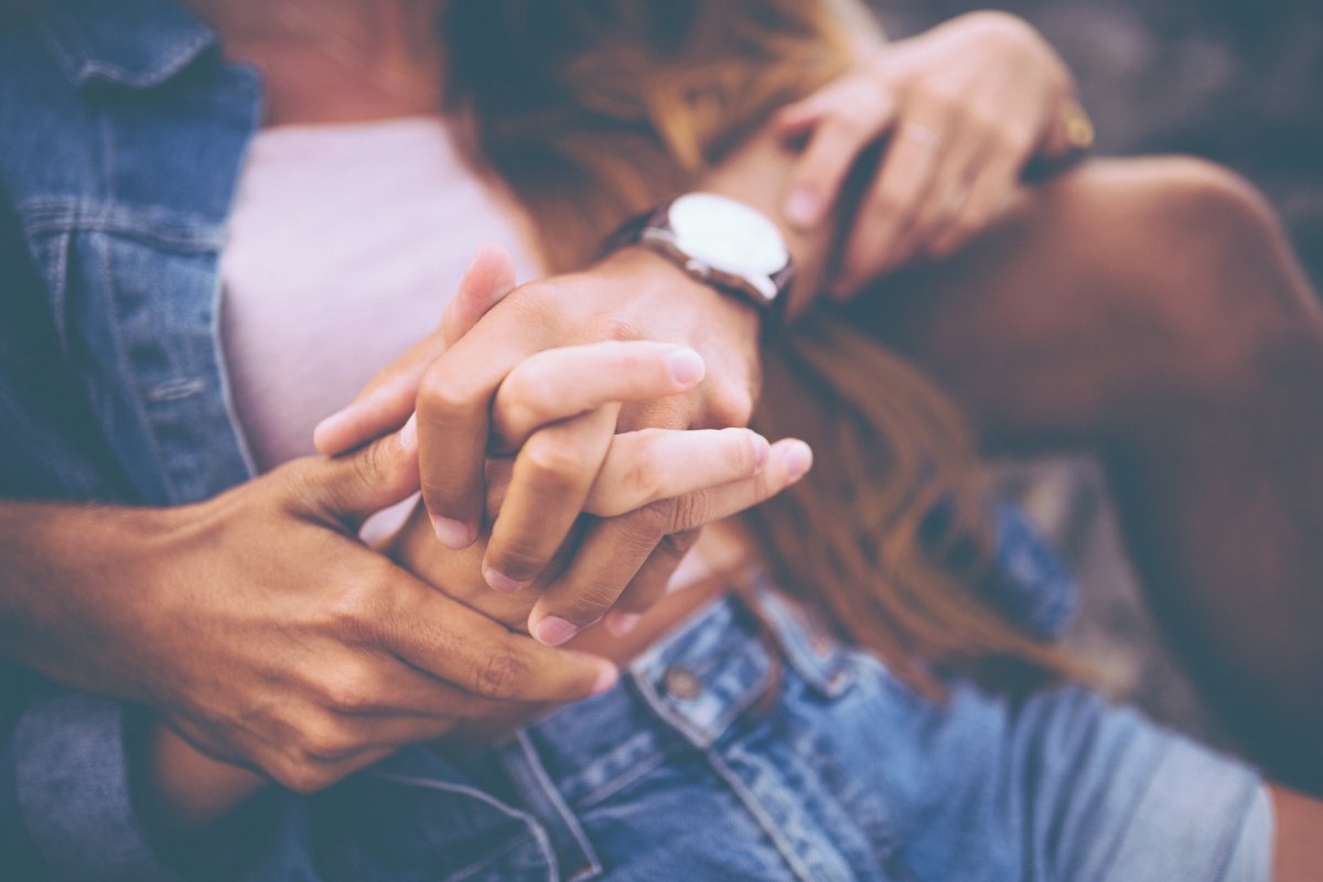 Утренние объятия