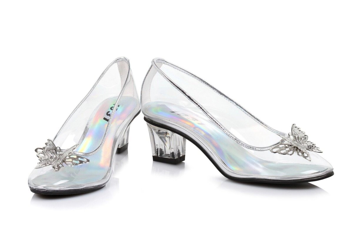 Принц примеряет туфельку