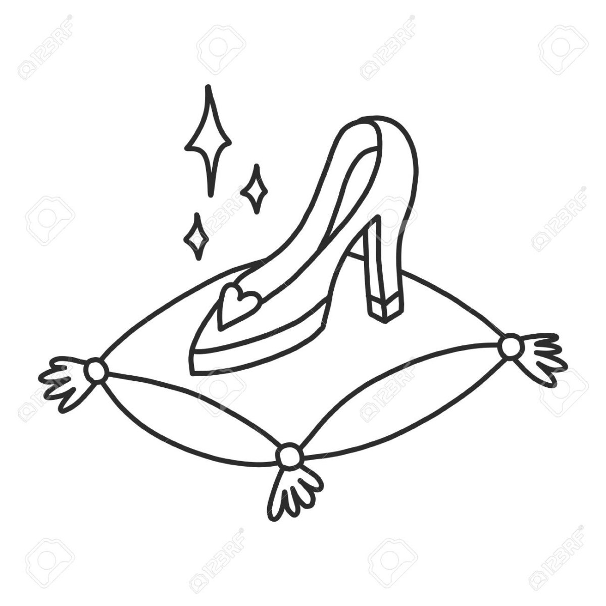 Туфля Золушки на белом фоне