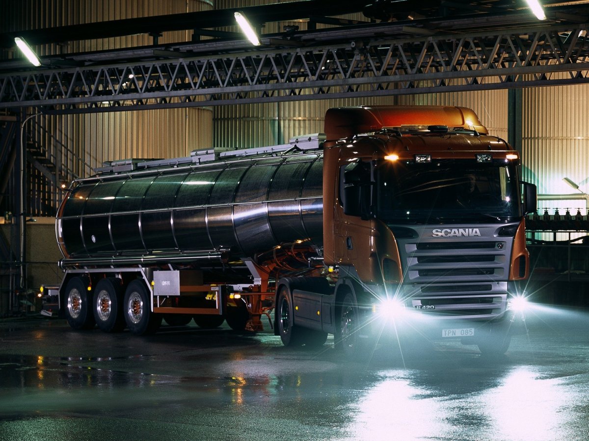 Скания с цистерной 420