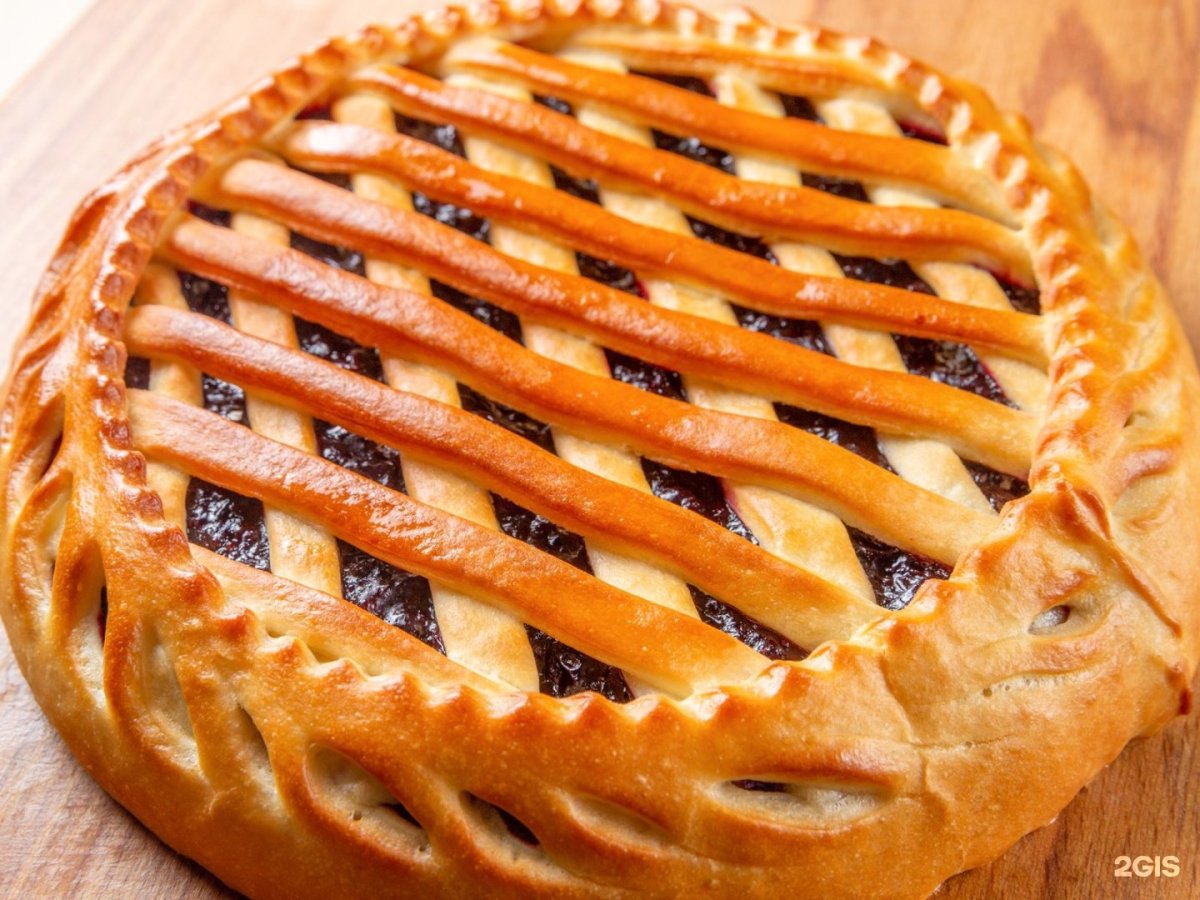 Красивые большие сладкие пироги