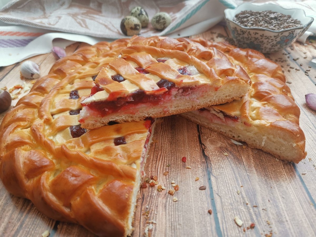 Красивый сладкий пирог