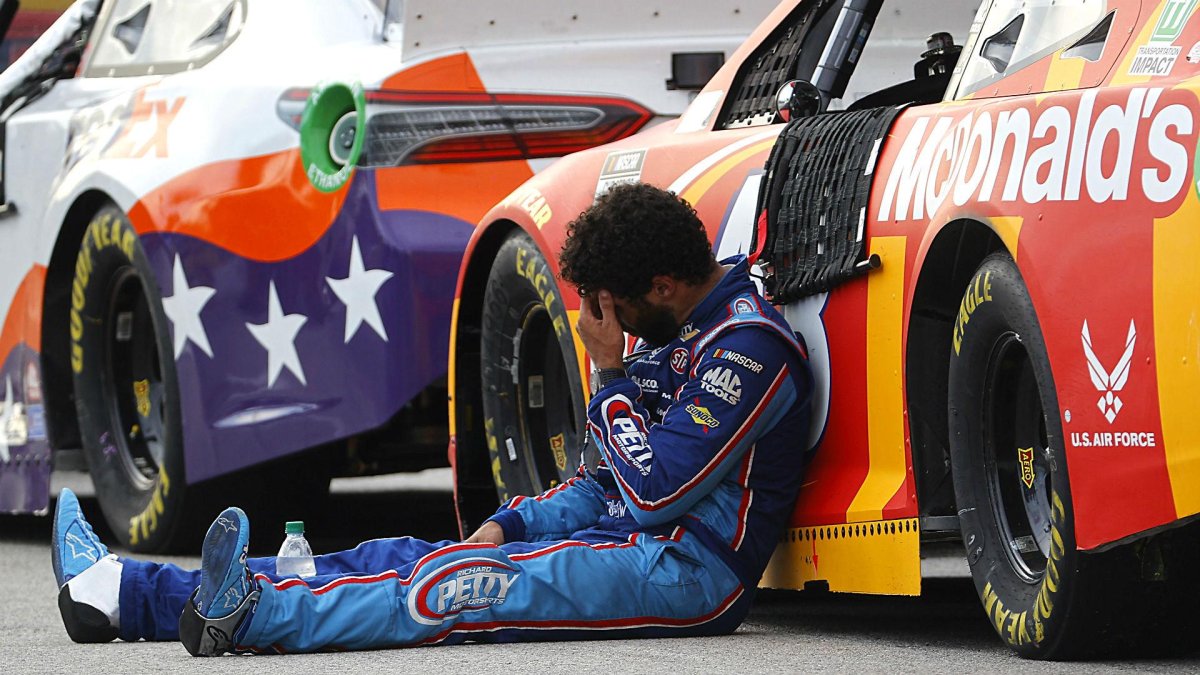 Гонщики наскар