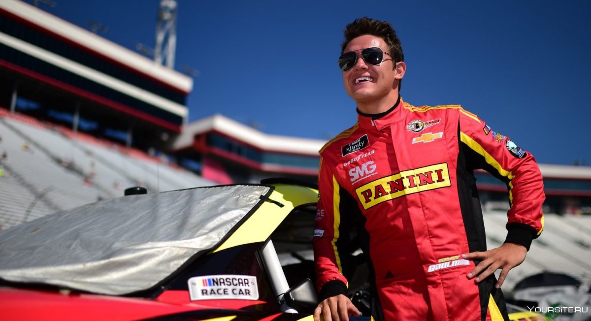 Павел Петров гонщик-1