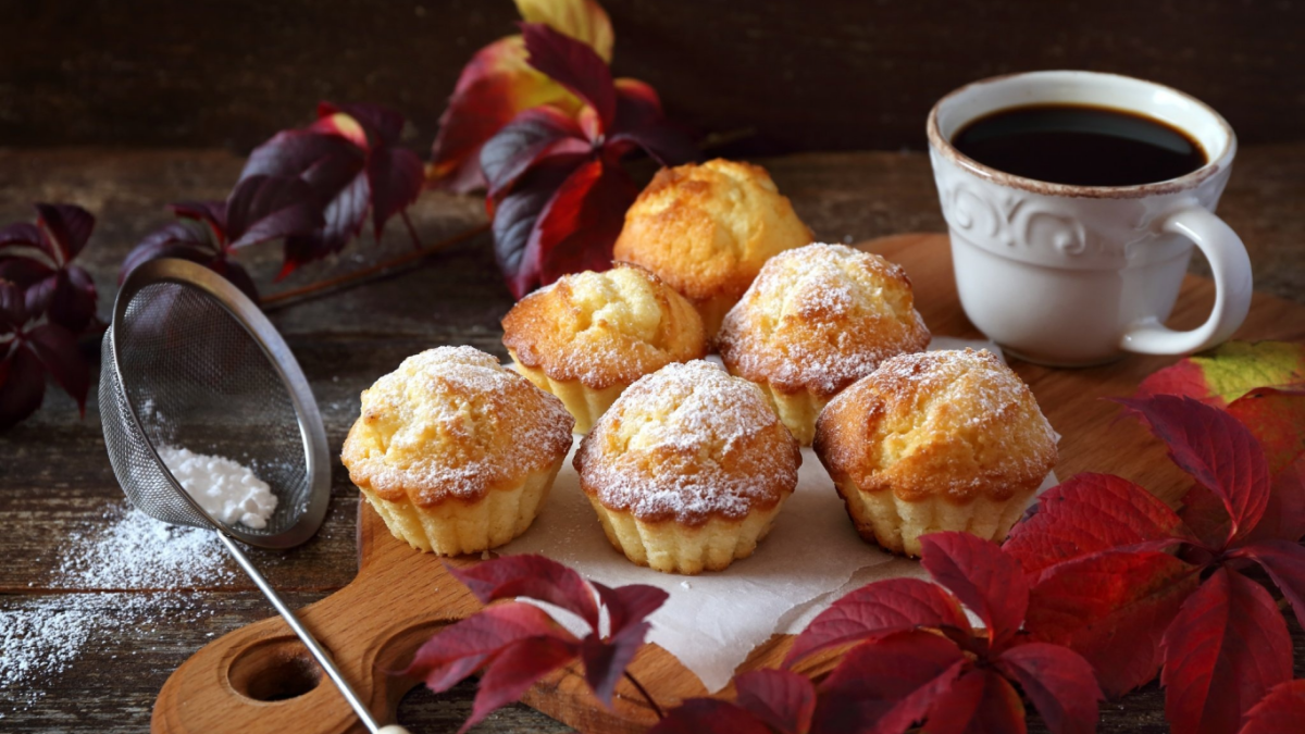 Чай с выпечкой