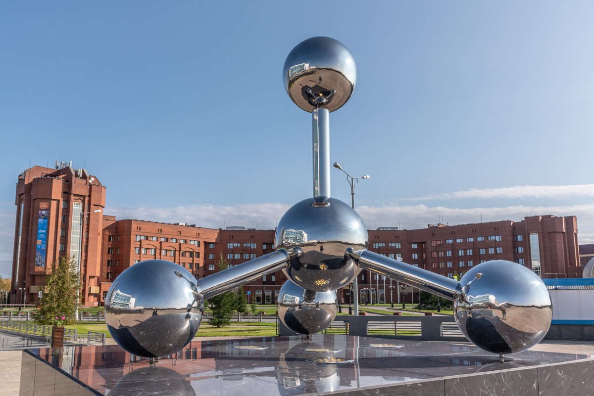 Новый Уренгой памятники