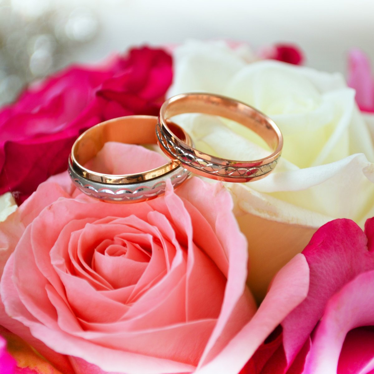 С днем бракосочетания