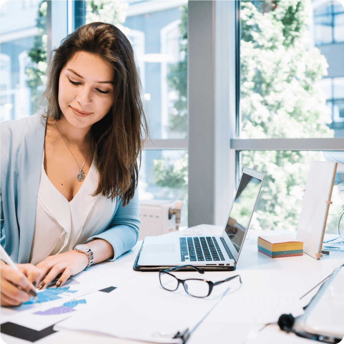 Красивый бухгалтер