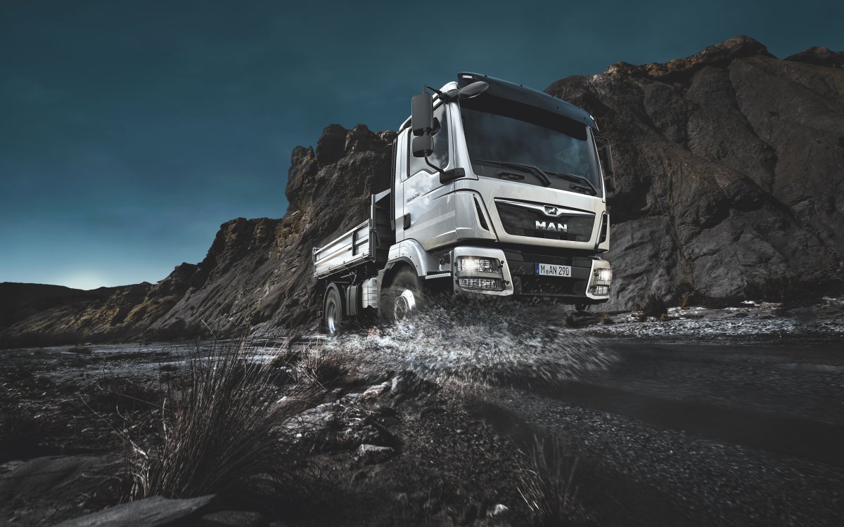 Ман Мерседес грузовик