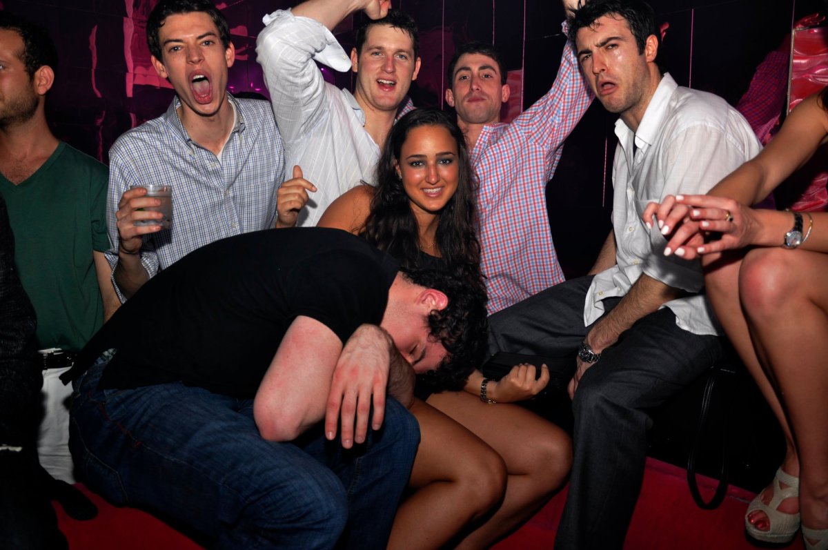 Нелепые вечеринки