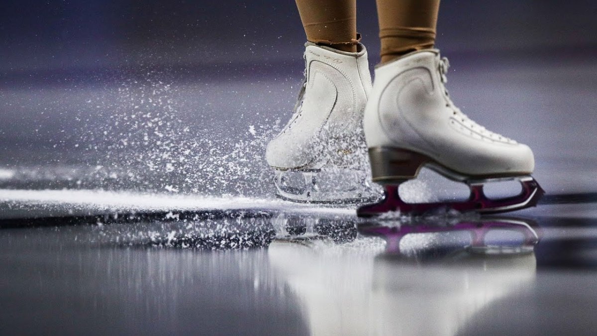 Фигуристка живопись