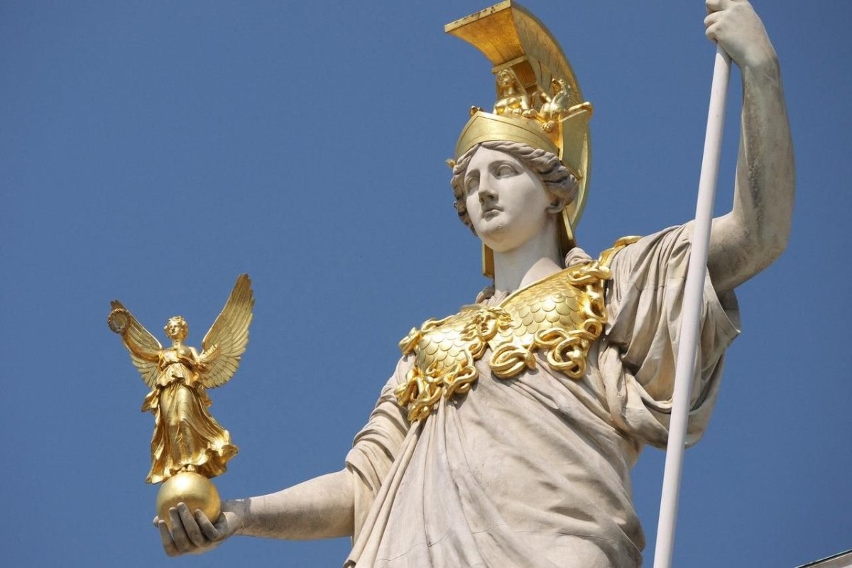 Красивые девушки из мифологии