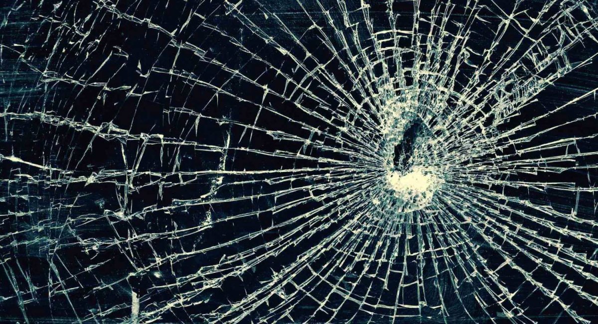 Разбитое стекло