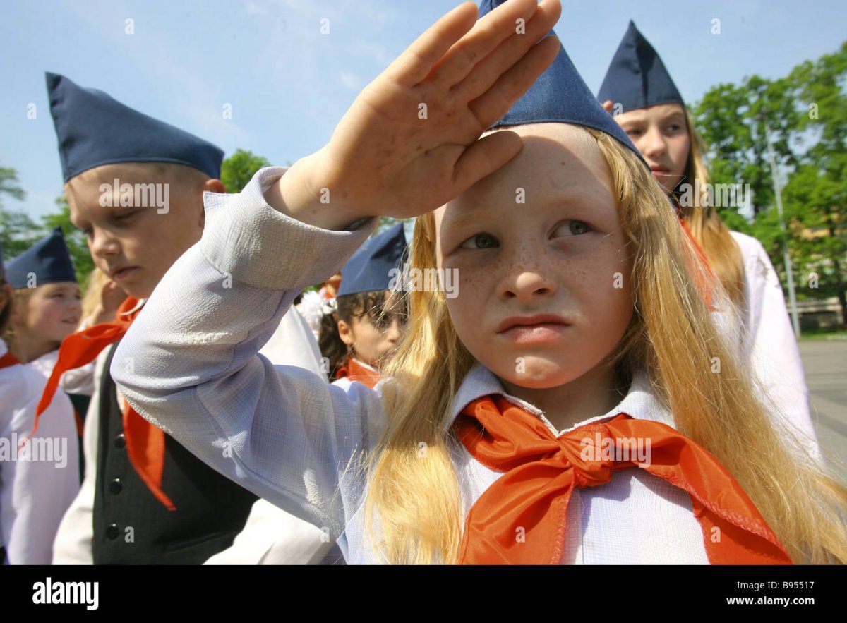 Дети пионеры